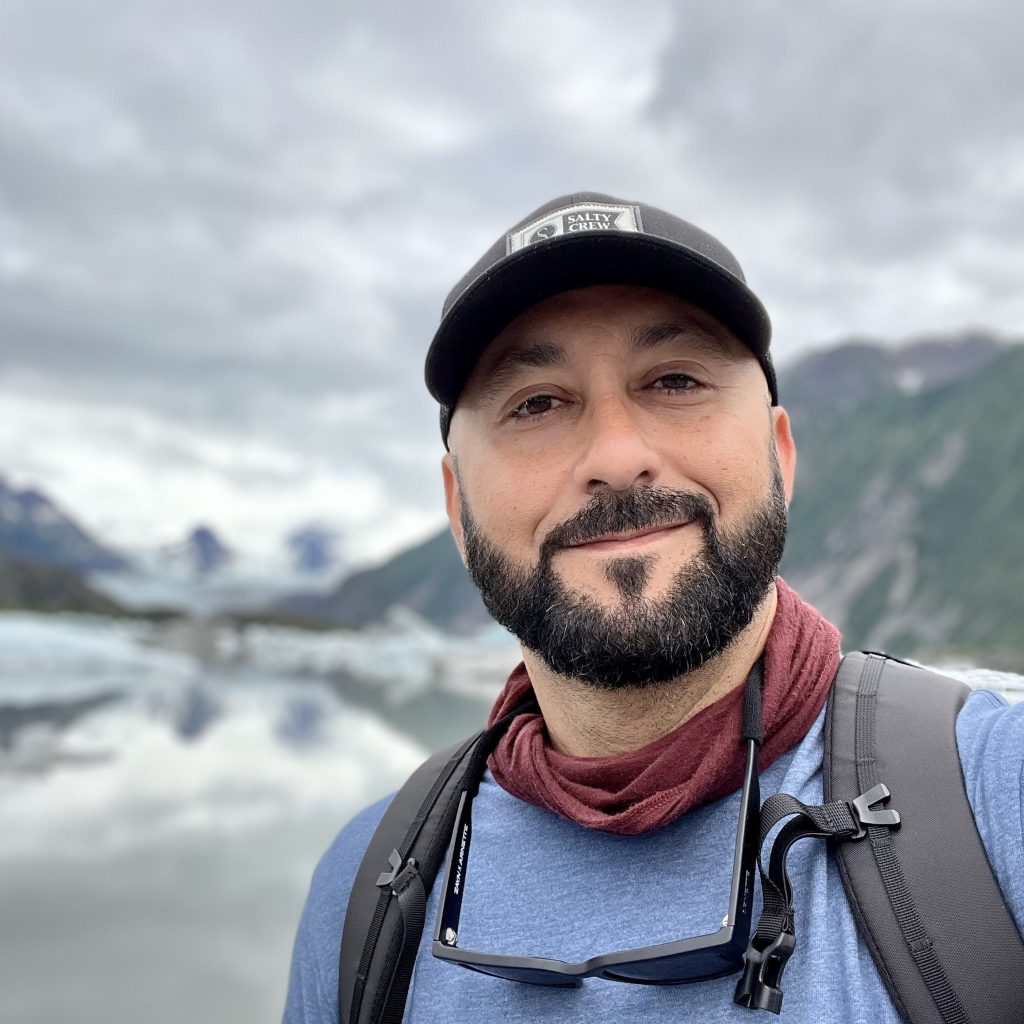 Craig Santos Perez headshot