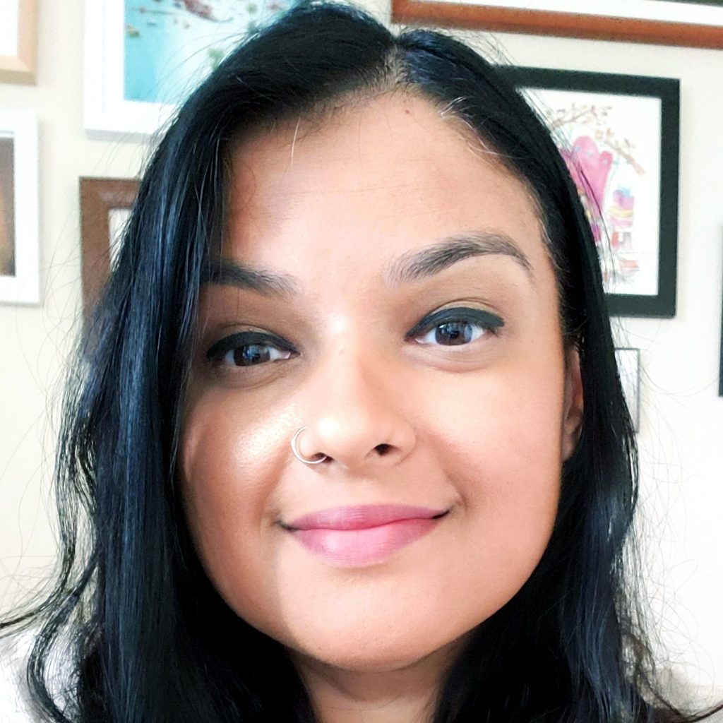 Nidhi Chanani headshot (square)